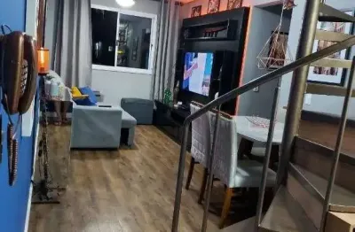 Cobertura com 128 metros, 3 dormitórios, 1 vaga com excelente localização proximo a comércios e principais avenidas.,