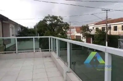 Excelente sobrado 3 dormitórios, 2 vagas espaço gourmet com ótima localização.