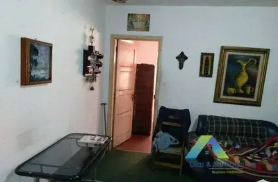 Casa 185 metros, a 5 minutos da estação do metro praça da arvore, ótima localização e valor !!!