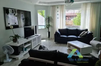 Sobrado com 3 quartos e 3 banheiros à venda, 250 m² por r$ 739.900