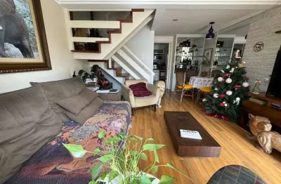 Casa com 3 suítes em condomínio na várzea - teresópolis/rj