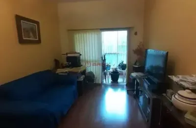 Apartamento com 2 quartos + dependência no alto - teresópolis/rj.