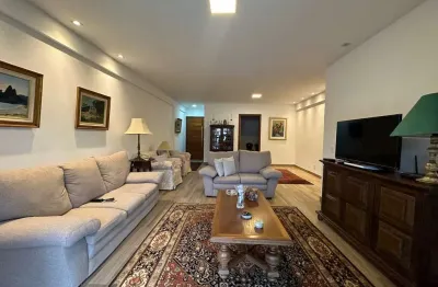 Apartamento com 3 quartos sendo 2 suítes, 138 m² no alto - teresópolis/rj.