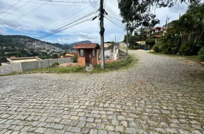 Terreno com 400 m² no bairro do golfe - teresópolis/rj.