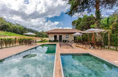 Terreno dentro de condomínio para venda com 566.24m² em quebra frascos - teresópolis/rj.