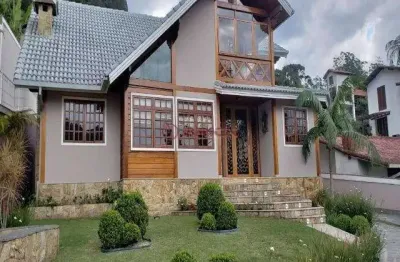 Exclusiva casa com 3 quartos sendo 1 suíte no comary, teresópolis/rj