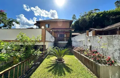 Casa à venda com 3 quartos, 148.85 m² em araras  - teresópolis/rj.