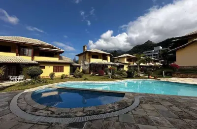 Casa com 4 suítes em condomínio no alto - teresópolis/rj.