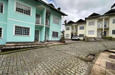 Casa em condomínio com 2 quartos, 73 m² no caxangá - teresópolis/rj.