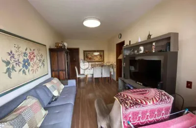 Apartamento para venda com 2 quartos sendo 1 suíte + dependência, 77.09 m² no Alto - Teresópolis/RJ.