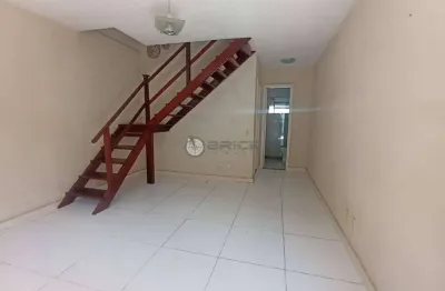 Casa em condomínio à venda com 2 quartos, 67.04 m² no bom retiro - teresópolis/rj.