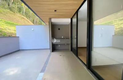 Apartamento para locação com 2 quartos sendo 1 suíte, 79 m² no alto - teresópolis/rj.