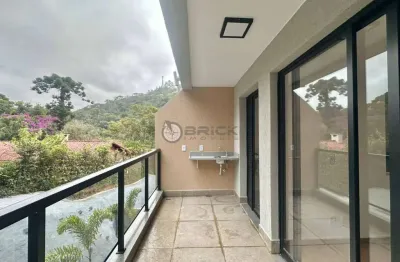 Apartamento à venda com 2 quartos sendo 1 suíte, 70 m² na várzea - teresópolis/rj.