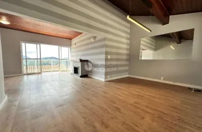 Casa à venda com 4 suítes em condomínio, 100 m² em iucas - teresópolis/rj.