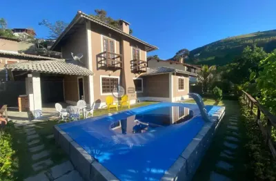 Casa à venda com 3 quartos sendo 1 suíte, 213.11 m² em sebastiana - teresópolis/rj.