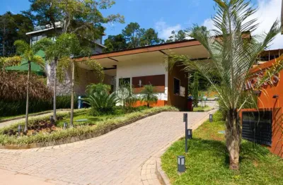 Terreno à venda em condomínio, 200 m² na Posse - Teresópolis/RJ.