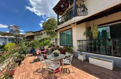 Casa à venda com 3 quartos sendo 1 suíte, 178.84 m² em Vargem Grande - Teresópolis/RJ.