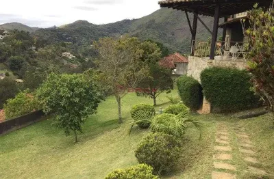 Casa com 6 quartos sendo 2 suítes em condomínio em  albuquerque - teresópolis/rj