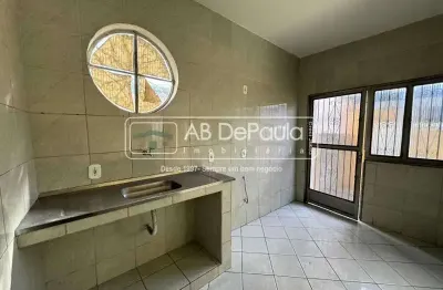 Apartamento com 3 quartos para alugar na avenida marechal fontenelle, magalhães bastos, rio de janeiro, 150 m2 por r$ 1.600