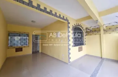Casa com 2 quartos à venda na avenida marechal fontenele, jardim sulacap, rio de janeiro, 114 m2 por r$ 350.000