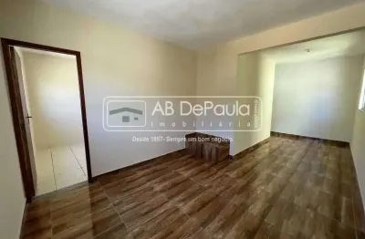 Apartamento com 2 quartos para alugar na rua regência, realengo, rio de janeiro, 60 m2 por r$ 1.400