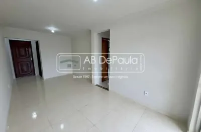 Aluga em sulacap - condomínio togo renan soares - apartamento no 2° andar com varanda