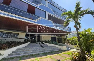Vende no recreio dos bandeirantes - apartamento com 03 quartos + dependência