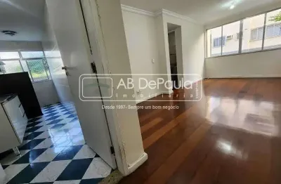 JARDIM SULACAP - LINDO APARTAMENTO TÉRREO, 02 Dormitórios, DESOCUPADO, CLARO E AREJADO, NADA A FAZER - ENTRAR E MORAR.