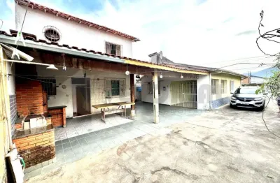 Casa com 4 quartos à venda na Avenida Acre, 300, Indaiá, Caraguatatuba