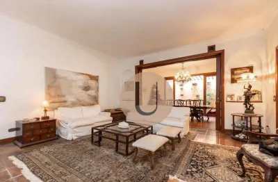 659m² de terreno, 400m² de área útil no alto de pinheiros