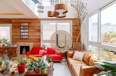 Casa com 4 dormitórios e piscina em aldeia da serra!