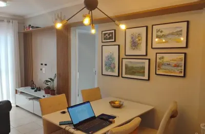 Apartamento mobiliado, vista mar a 100 metros da praia, 2 dormitórios, 1 suíte, 1 vaga demarcada, no bairro ocian  praia grande