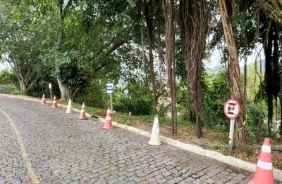 Terreno para 760 m² para venda no condomínio residencial camboatá em piratininga - niterói