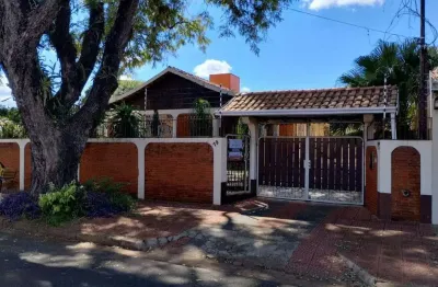 Casa com 4 quartos para alugar na rua romário martins, 79, zona 02, maringá, 353 m2 por r$ 4.700