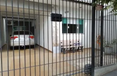 Casa com 3 quartos à venda na Rua Vereador Tetuo Nishiyama, 836, Parque Industrial I, Maringá