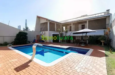 Casa com 4 quartos para alugar na Rua Mem de Sá, s/n, Zona 02, Maringá