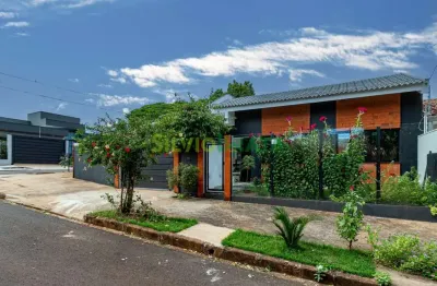 Casa com 3 quartos à venda na Rua Pioneira Palmyra Tel, 2368, Jardim Iguaçu, Maringá