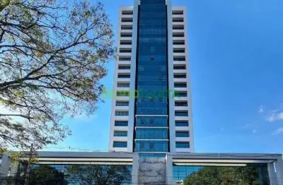 Excelente sala comercial semi mobiliada, no centro empresarial monumental, zona armazém.