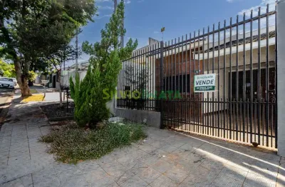 Casa com 3 quartos à venda na Rua Pioneiro Acácio Faustino dos Santos, 553, Jardim Diamante, Maringá