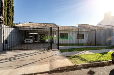 Casa com 5 quartos à venda na Rua Pioneiro Benjamin Fernandes Dias, 605, Jardim Iguaçu, Maringá