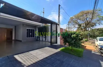 Casa com 3 quartos à venda na Rua Soldado Adivaldo Lopes da Silva, 492, Jardim São Silvestre, Maringá