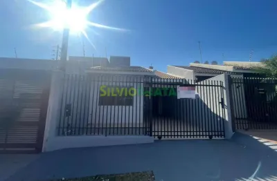 Excelente casa de 03 quartos, para morar no jardim diamante.