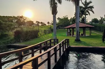 Chácara paradisíaca à venda nas marinas de paranapanema - com píer e piscina