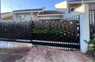 Casa á venda no parque palmeiras - com 3 quartos sendo 1 suíte