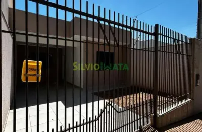 Casa com 3 quartos à venda na Rua Pioneiro Pompílio Custódio Valério, 317 A, Loteamento Sumaré, Maringá