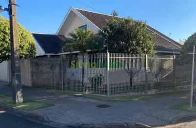 Casa com 3 quartos à venda na Rua Darville Antônio Huergo, 1627, Jardim Rebouças, Maringá
