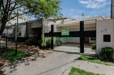 Excelente casa de 03 quartos sendo 01 suíte para morar no jardim itália.