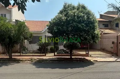 Casa com 5 quartos à venda na Rua Montreal, 271, Jardim Canadá, Maringá