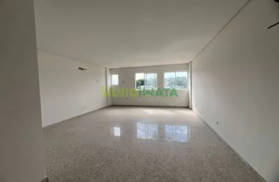 Sala comercial à venda na zona 05  nunca usada e com 2 vagas de garagem