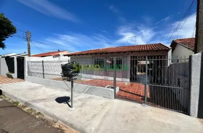Excelente casa, 03 quartos para morar, próximo da av. guaiapó, conjunto karina